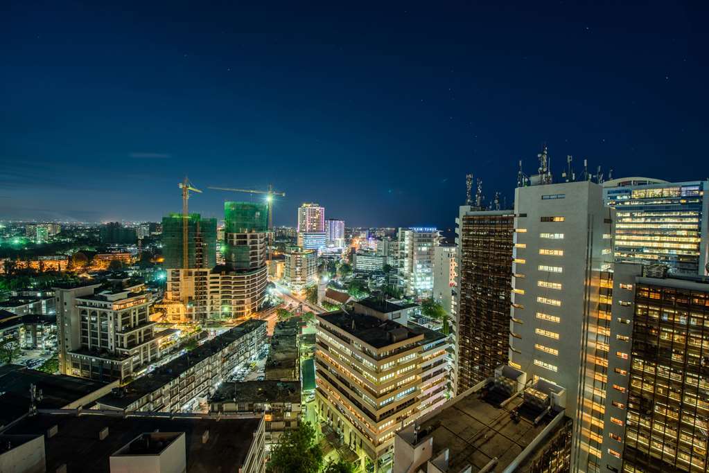 Golden Tulip Dar Es Salaam City Center Hotel Buitenkant foto